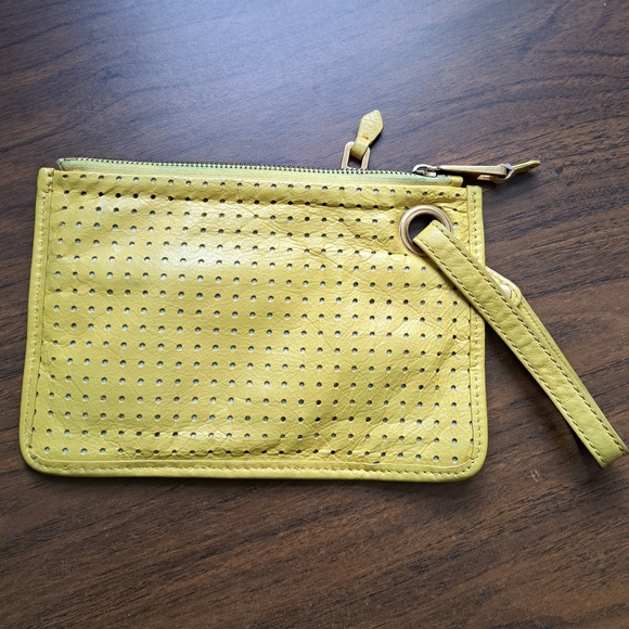 Juicy Couture wristlet - Picture 6 of 6